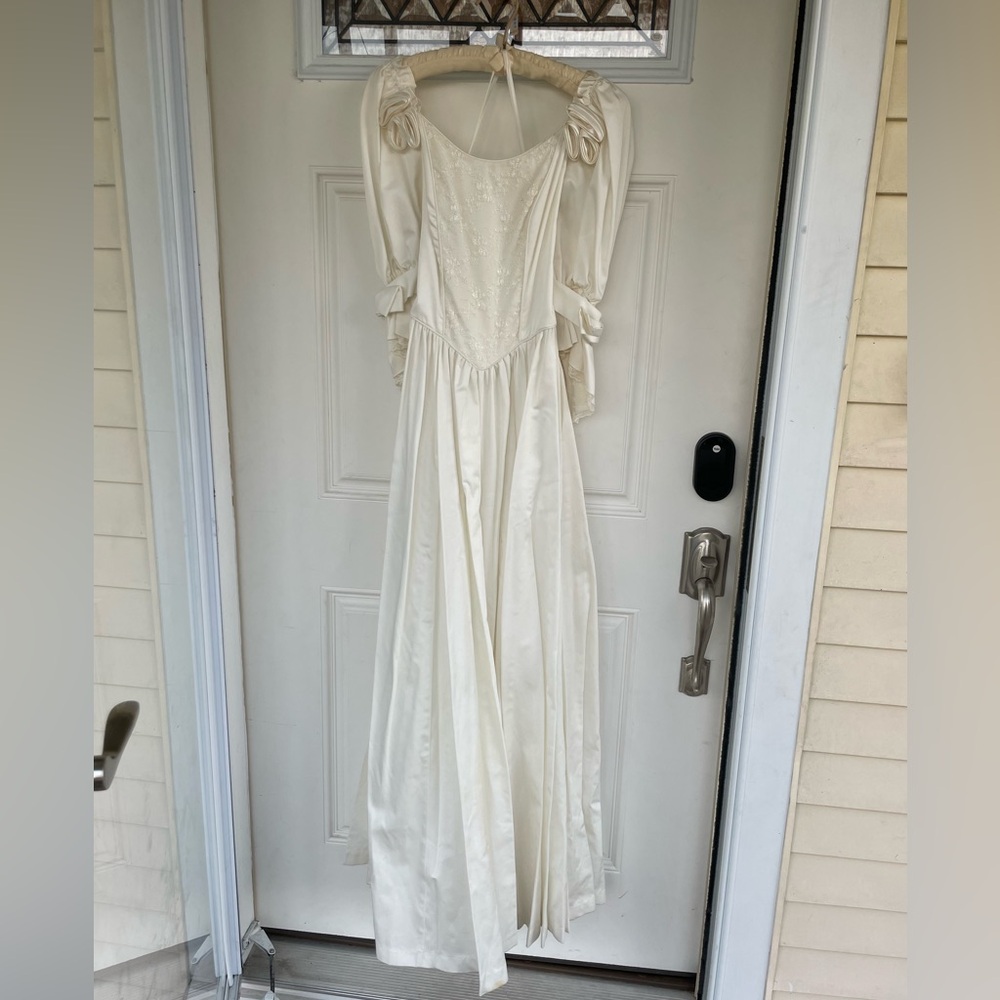 Vintage Wedding Dress